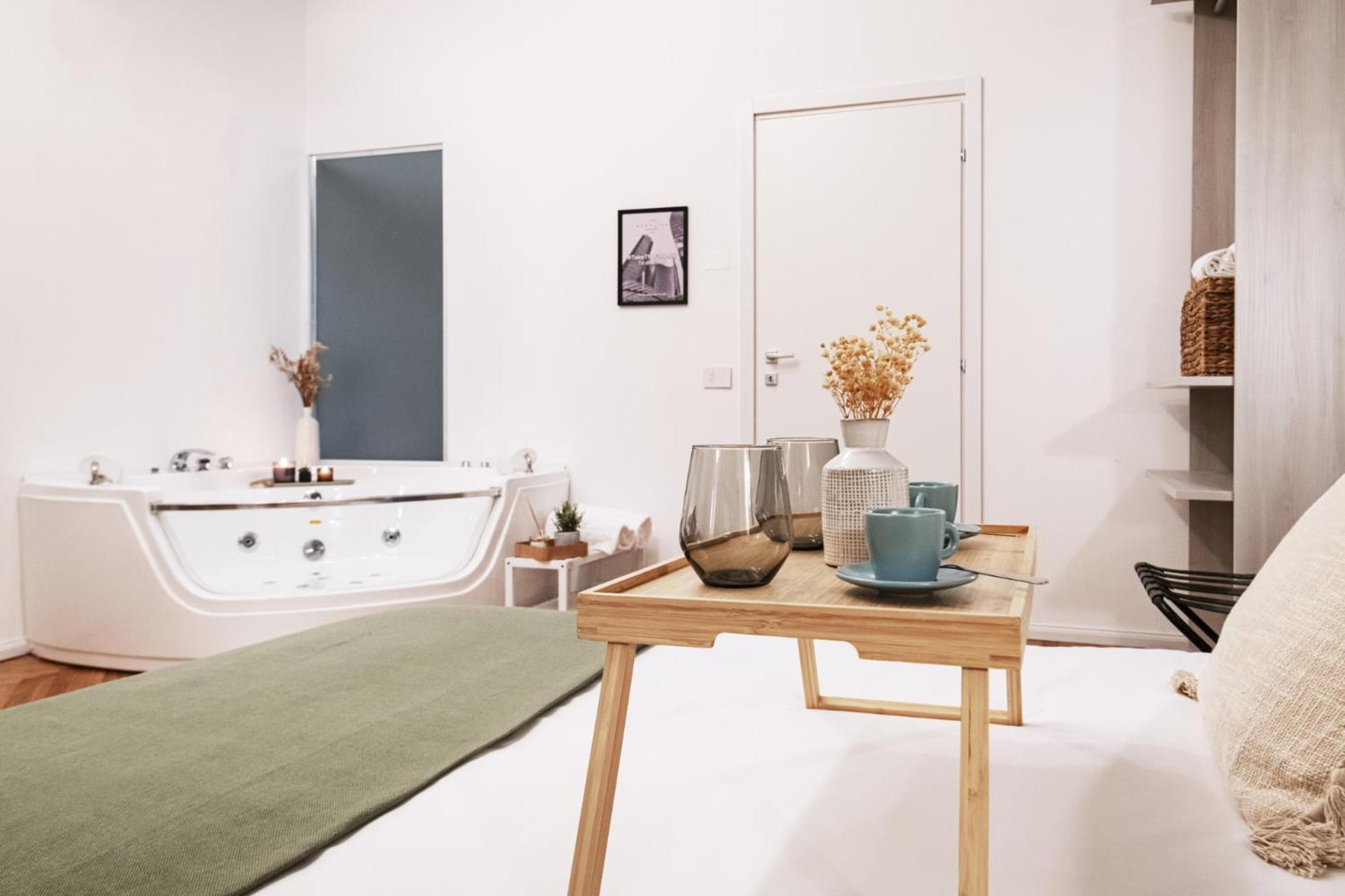 Easylife - Cav104 Prestigioso Con Jacuzzi In Apartment